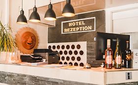 Hotel Aurora